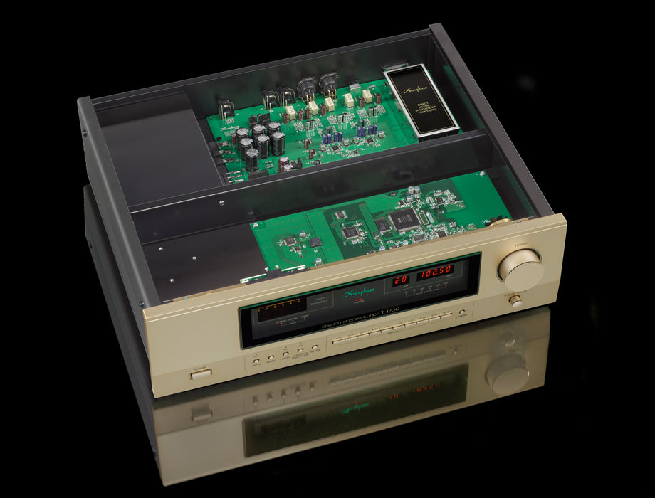 Accuphase T-1200 FM Tuner – Reference Analog
